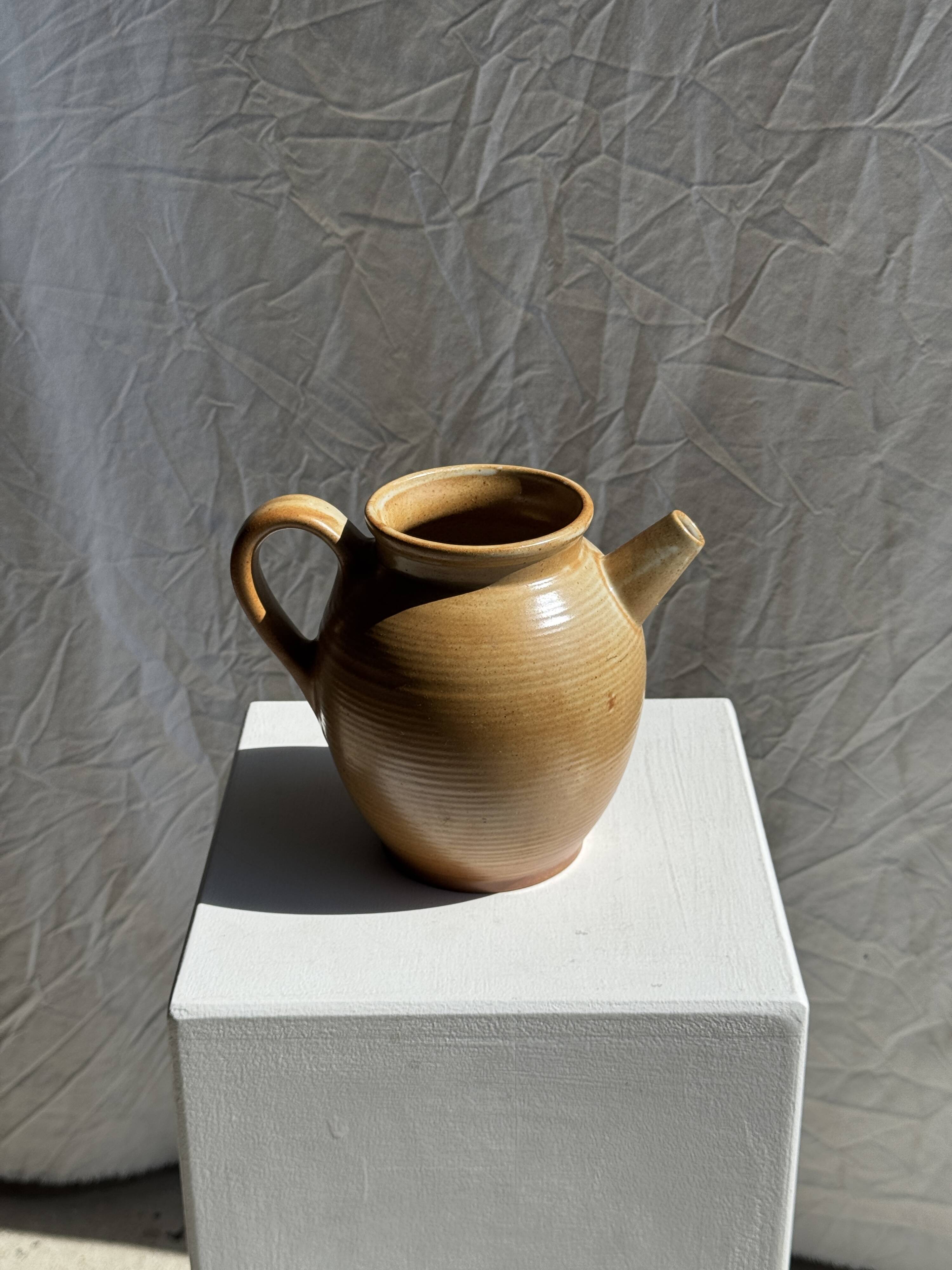 Village France stoneware jug H16.5