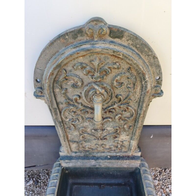 Fontaine en fonte