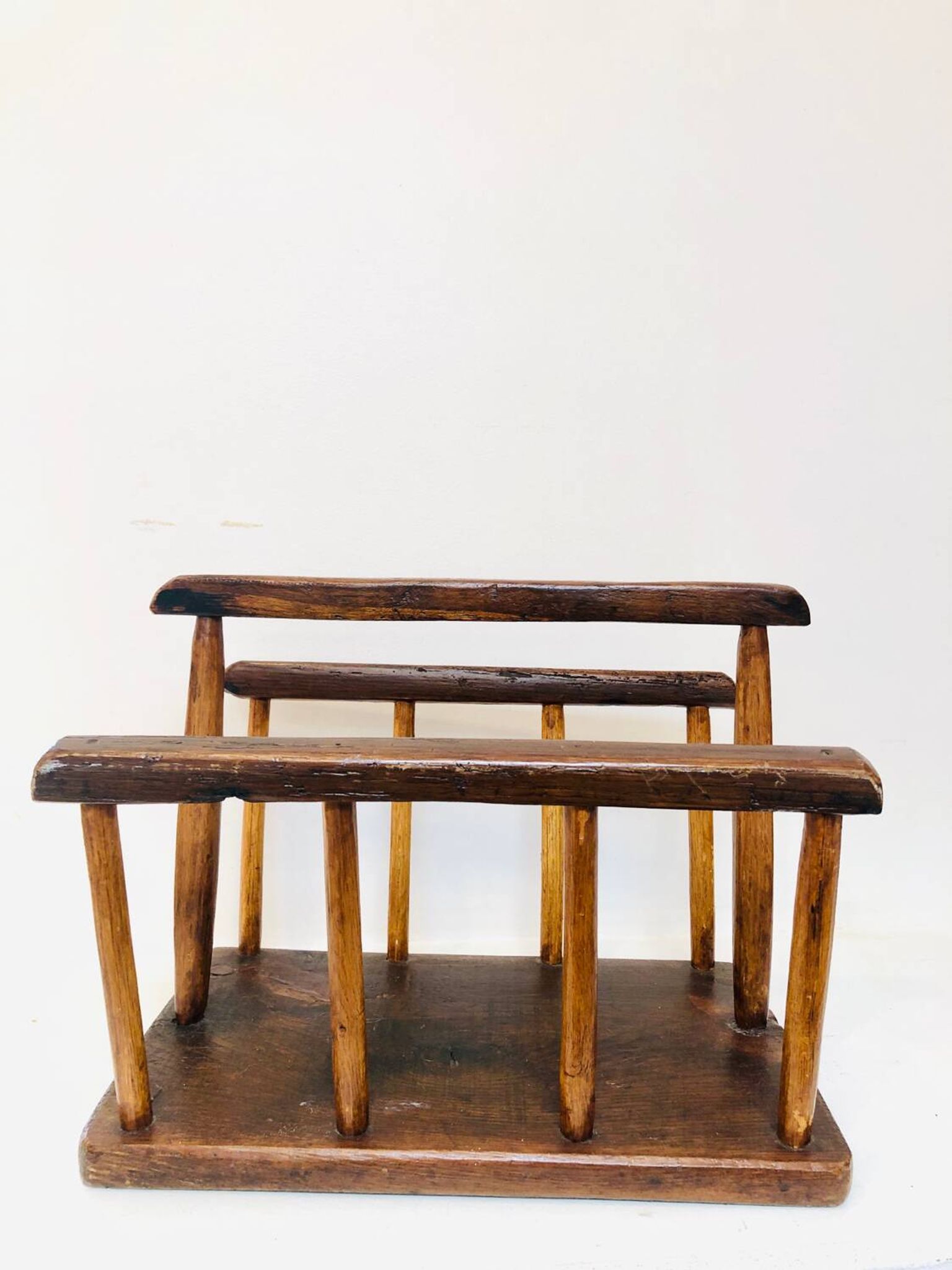 Brutalist magazine rack, 1970