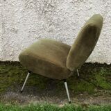 Pelfran low chair kiss model