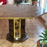 Octagonal table