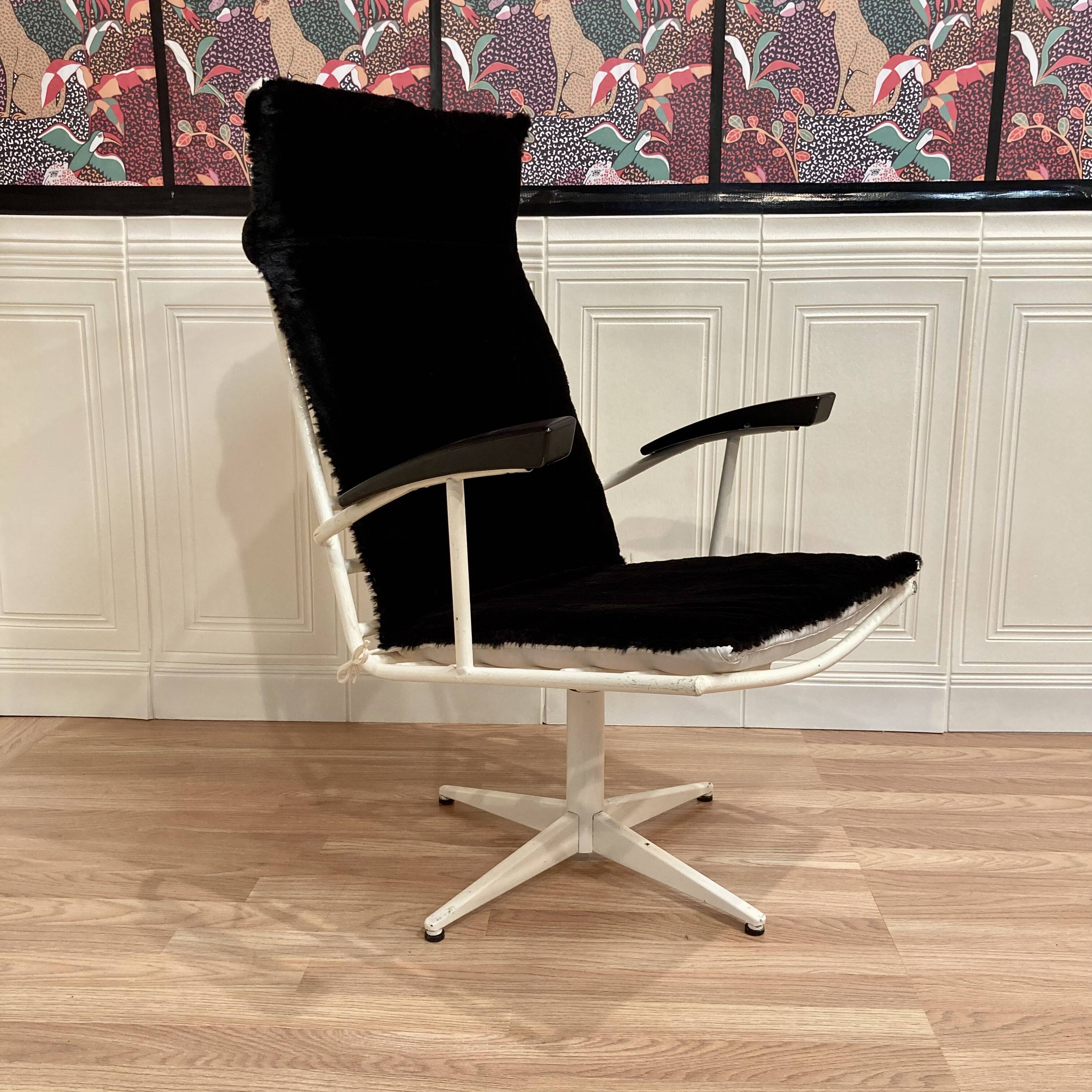 1960s Design Metal and Bakelite Swivel Chair.