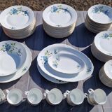 Bareuther porcelain dinnerware set, 75 pieces with forget-me-not decoration