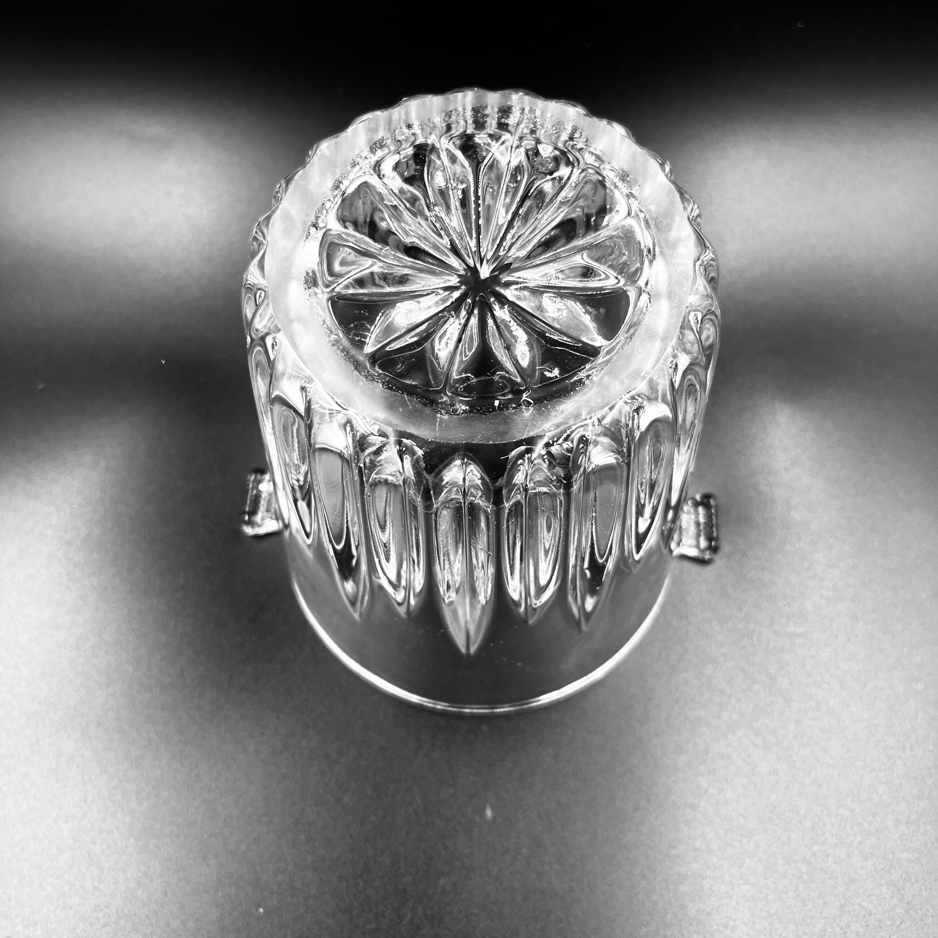 Crystal ice bucket
