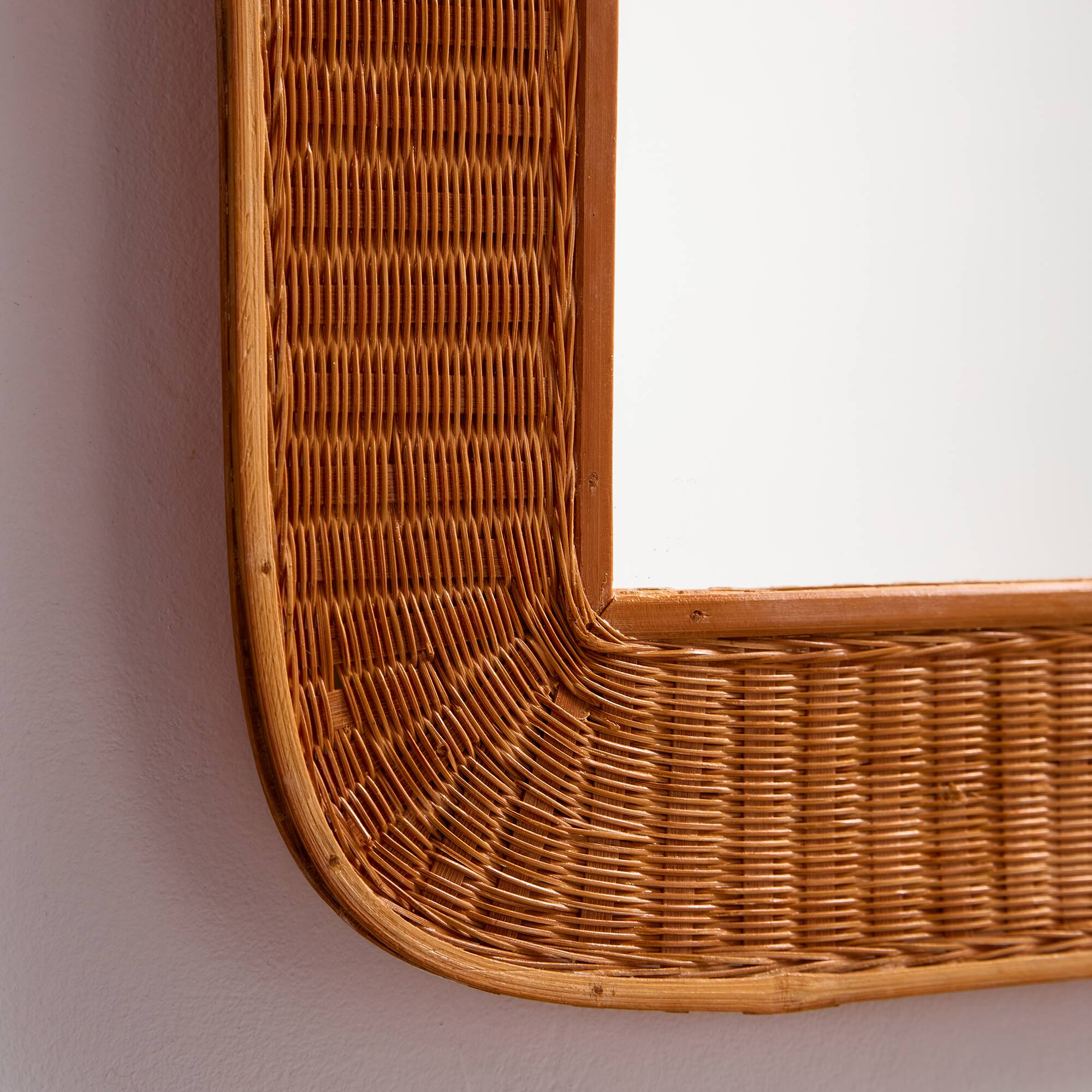 Miroir en rotin fait main