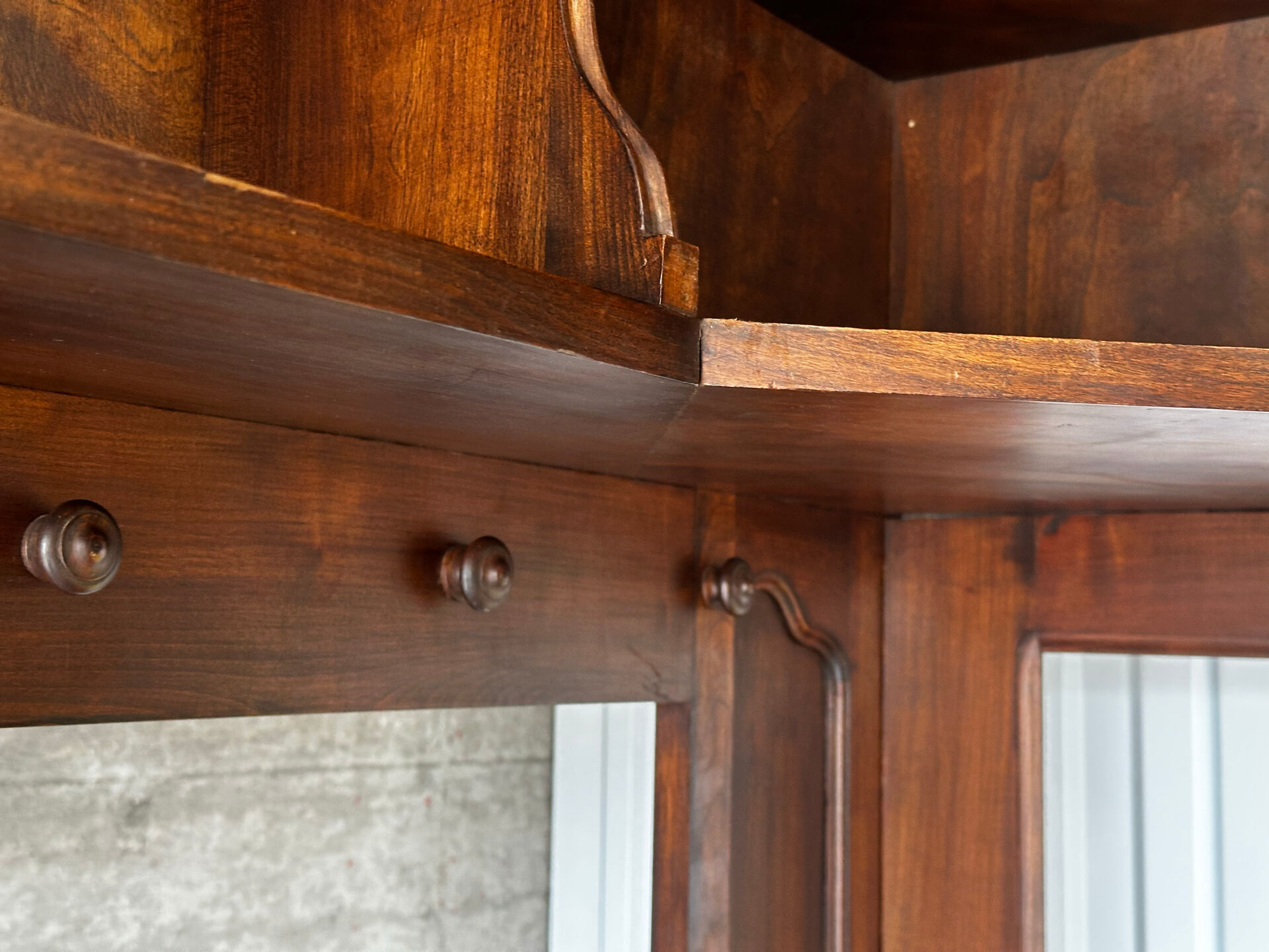 Solid wood bookshelf - French work from the 1950s
