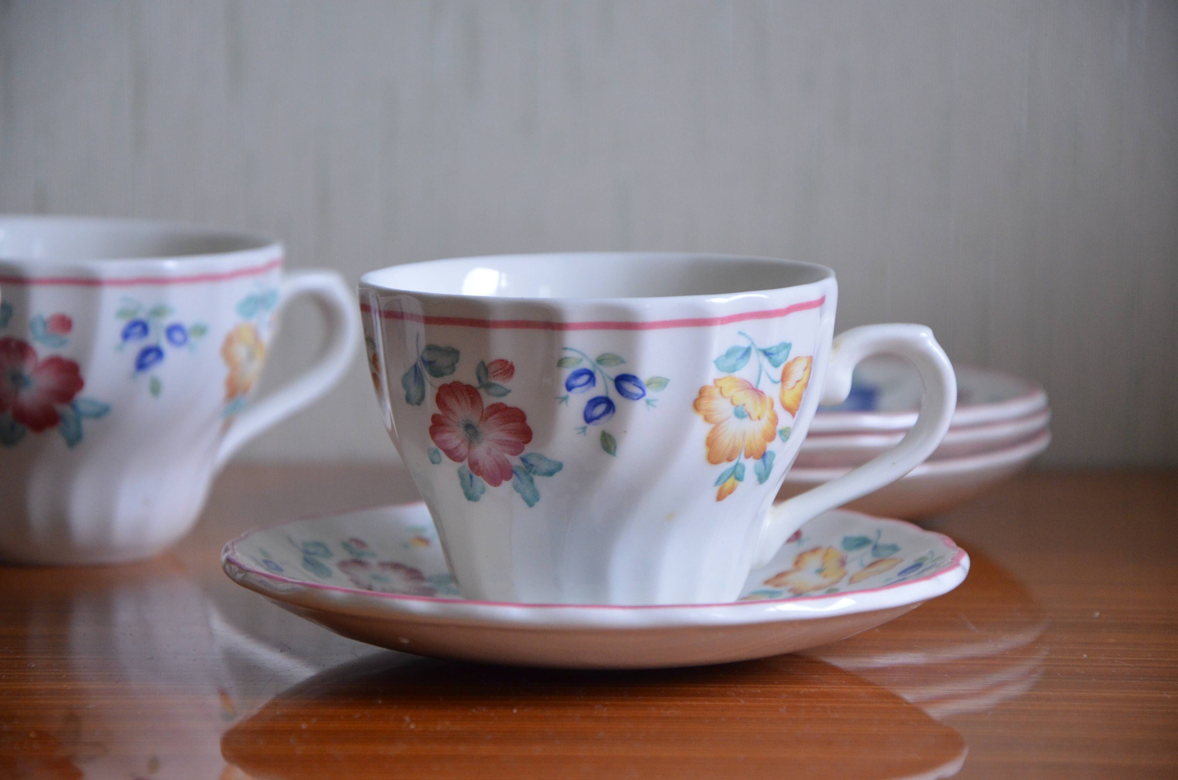 4 cup and Churchill cups lot