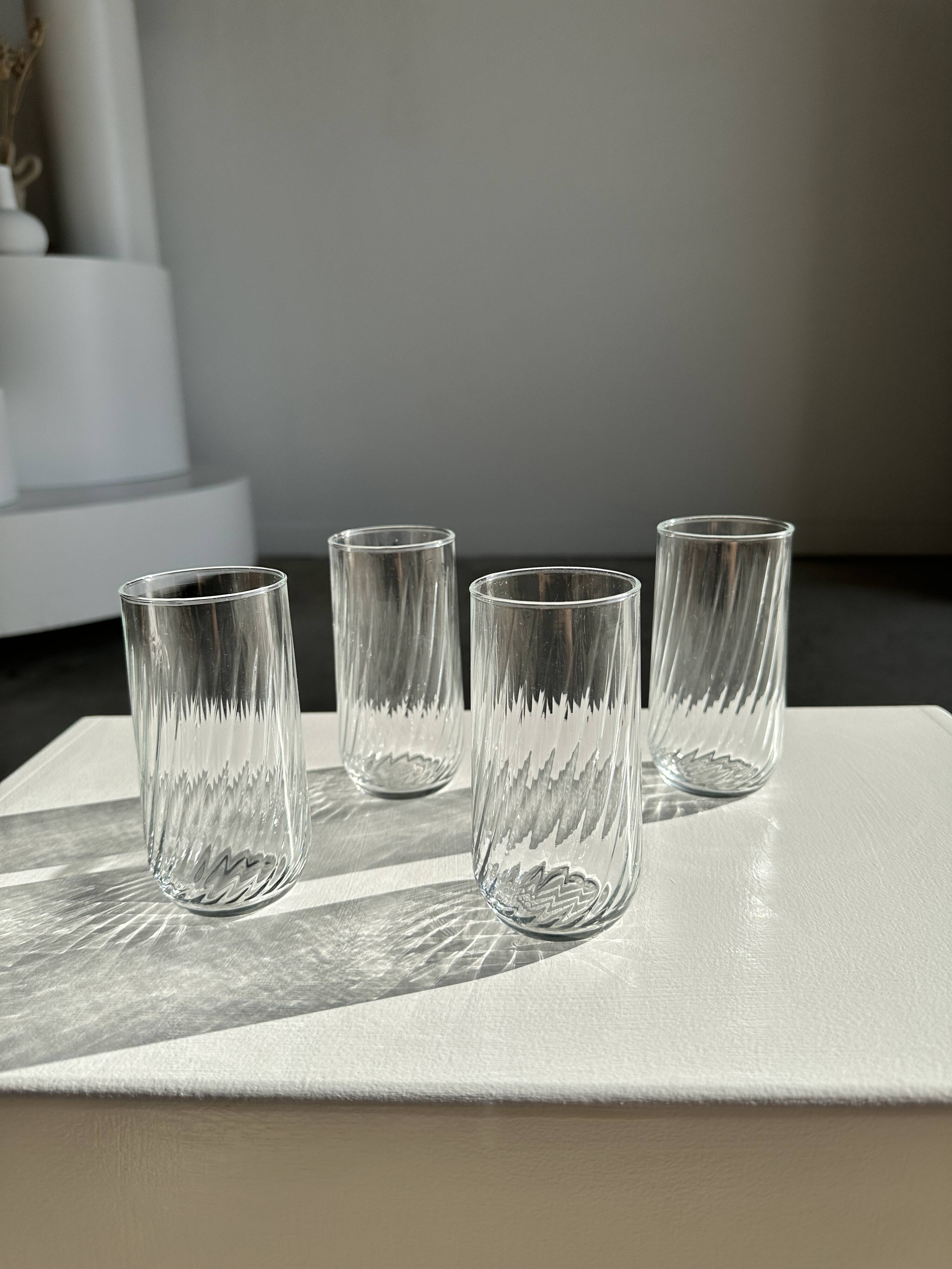 Lot de 4 verres à eau transparent torsadé H:12cm