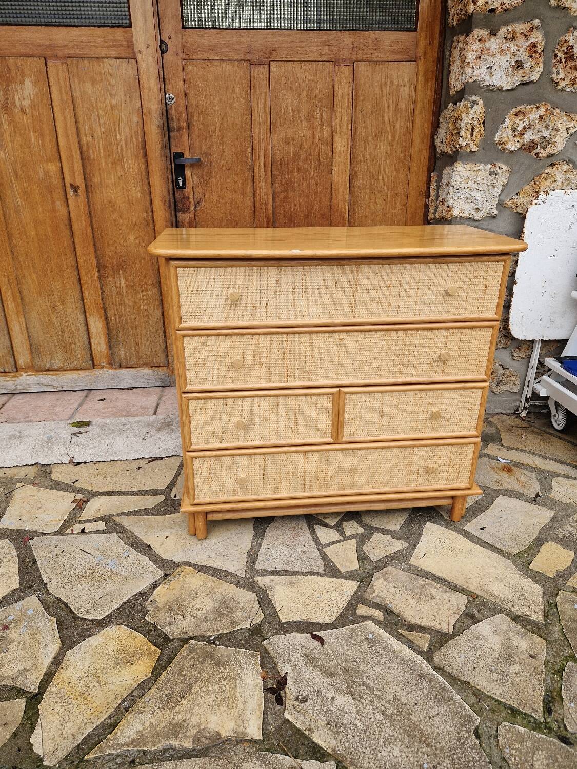 Commode en rotin vintage