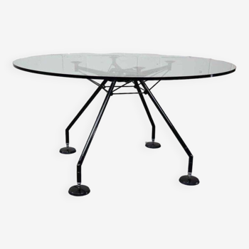 Nomos table by Norman Foster for Tecno