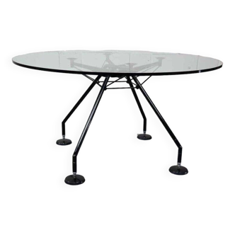 Nomos table by Norman Foster for Tecno