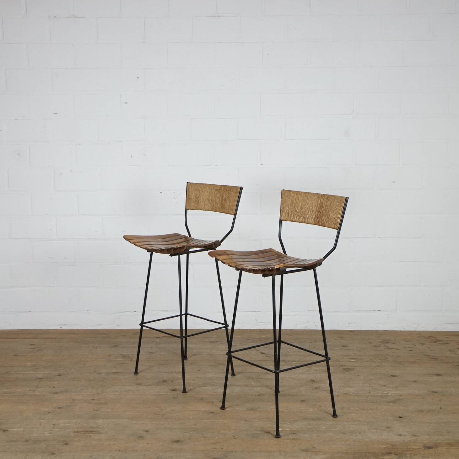 Arthur Umanoff bar and stools