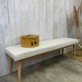 Scandinavian-line bench