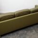 Canapé Jansen cuir vert olive France 1970