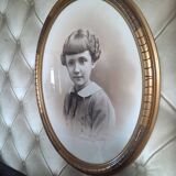 Cadre photo ovale de jeune fille victorien portrait tableau ancêtre