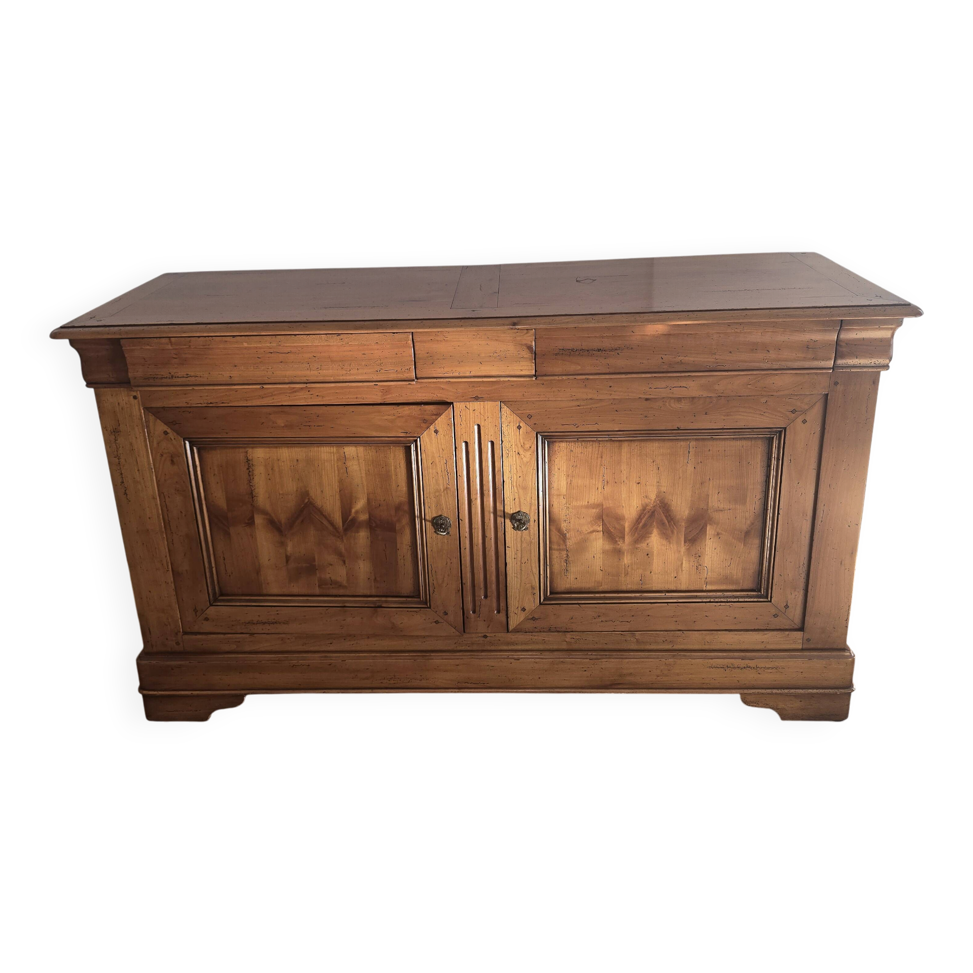 Low buffet in cherry wood.