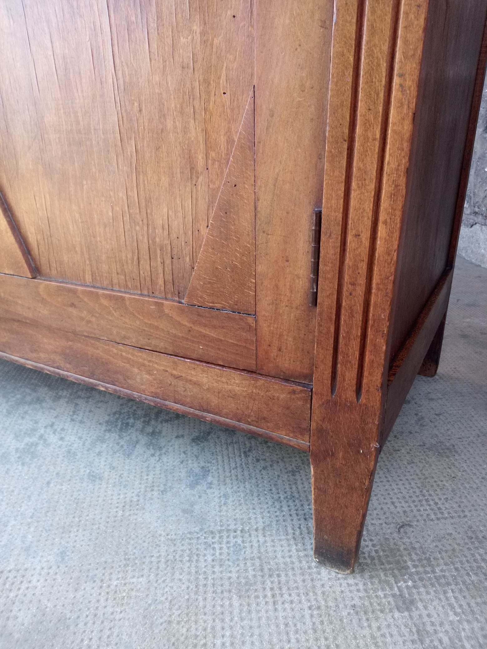 1940s wooden Parisian cabinet