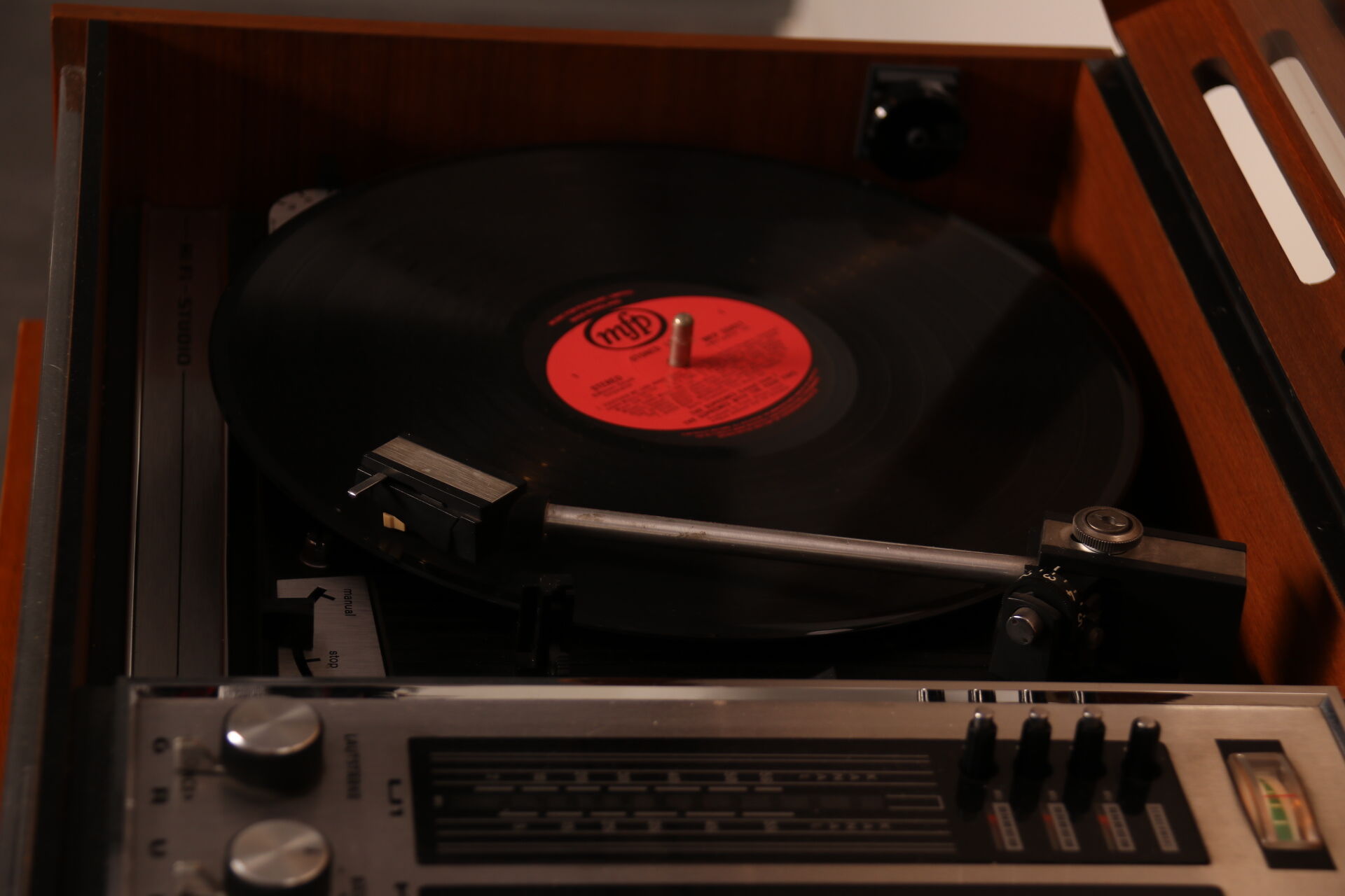 Grundig Hi-Fi modèle stéréo 'Studio 505' & armoire assortie - Allemagne -1960's