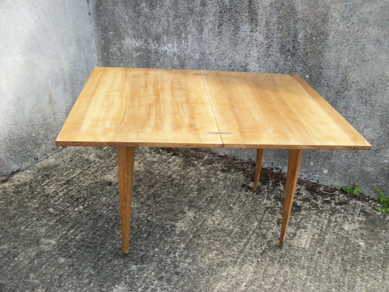 Vintage table compass legs