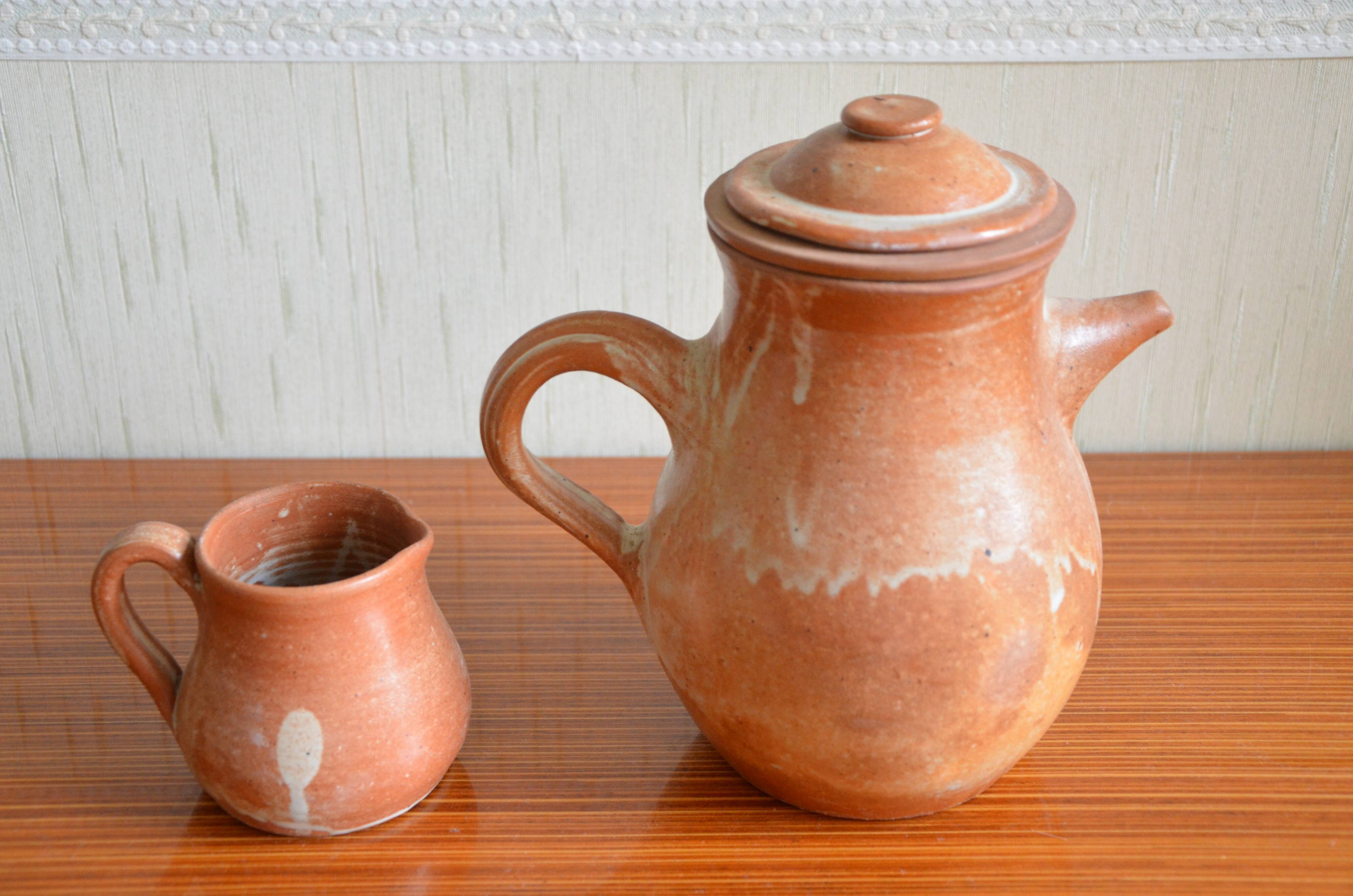 Teapot and its sandstone milk pot