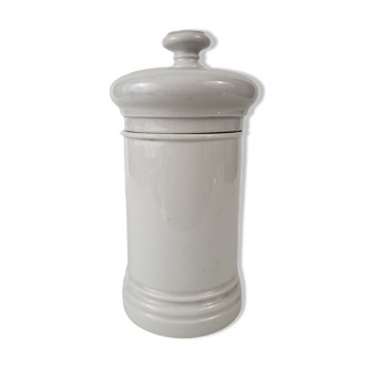 Pharmacy pot in white porcelain XIXth