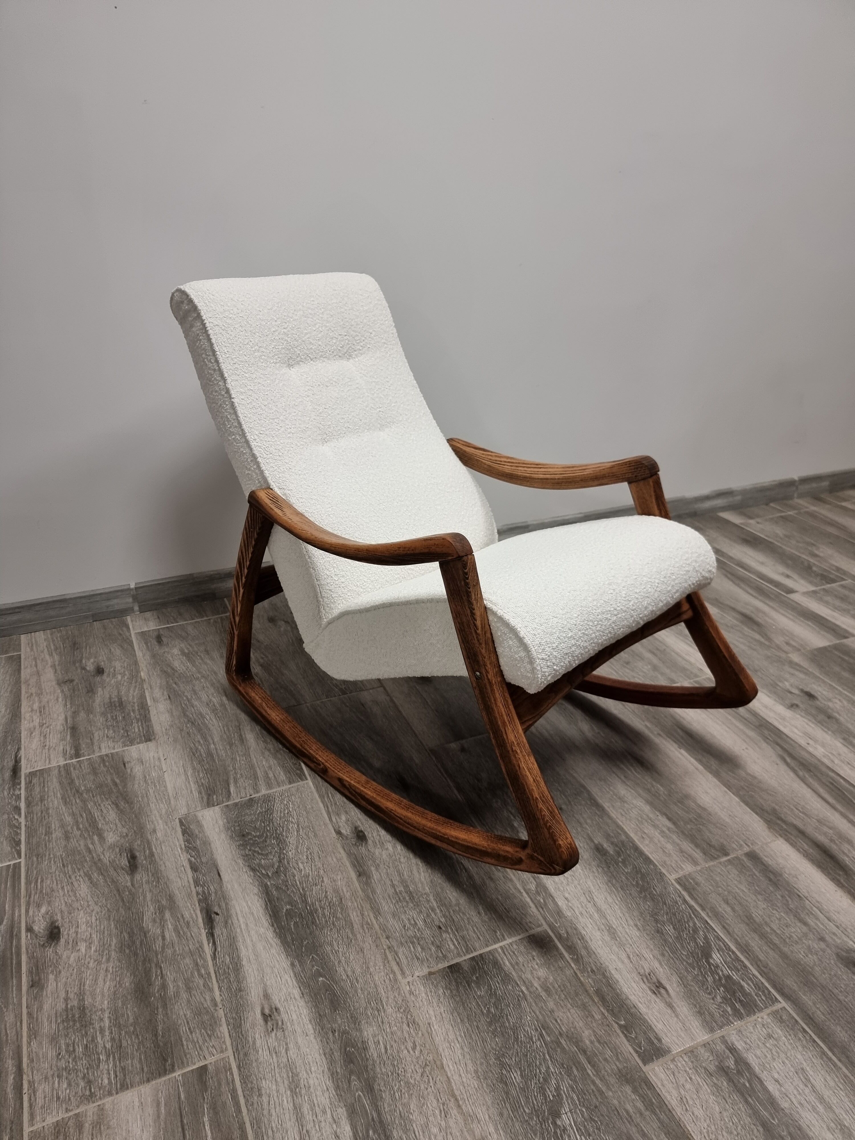 Rocking Chair from TON