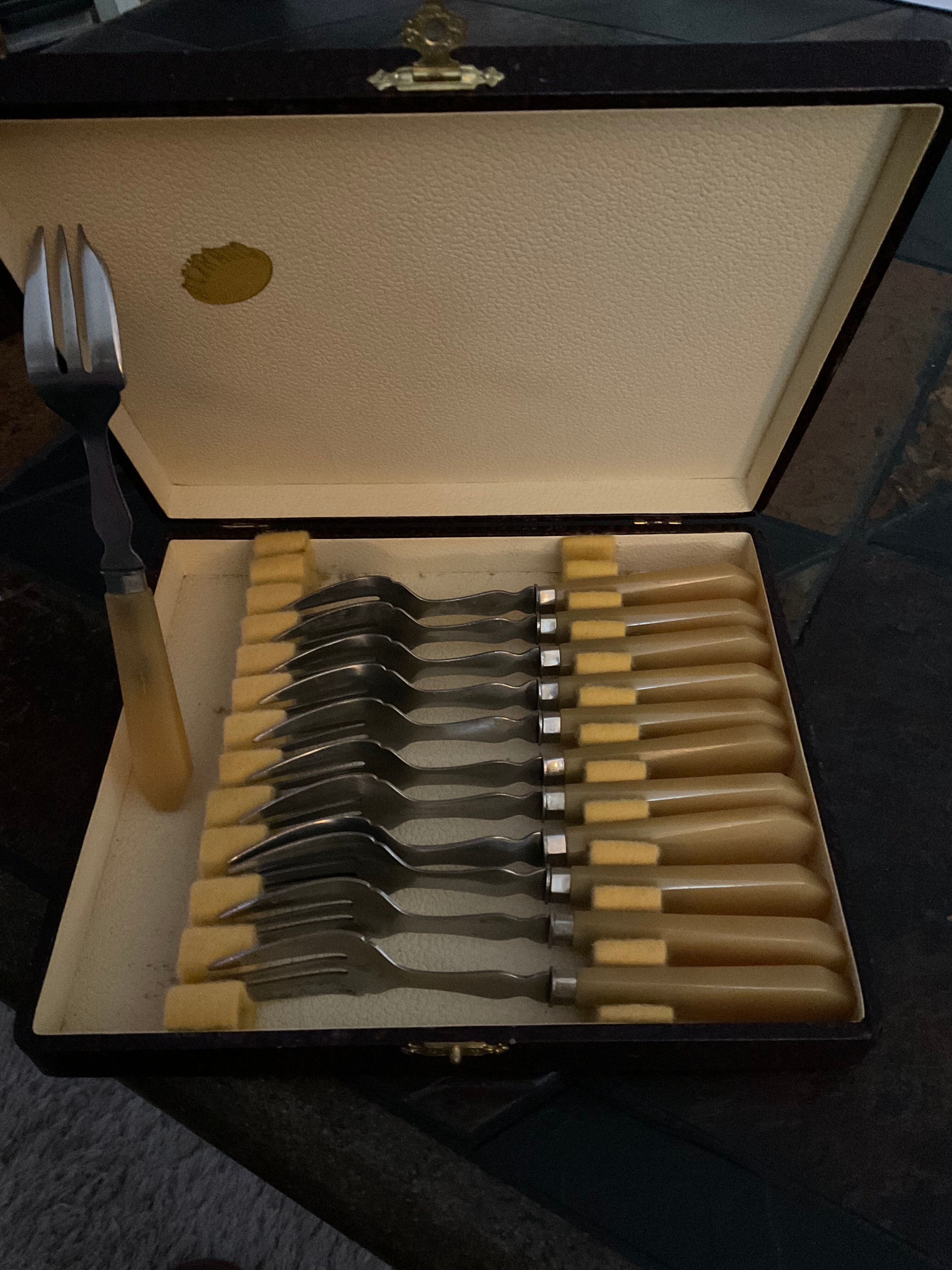 12 .vintage dessert forks