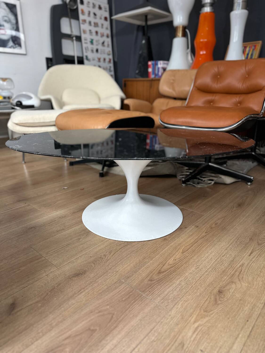 Table basse ovale Eero Saarinen pour Knoll
