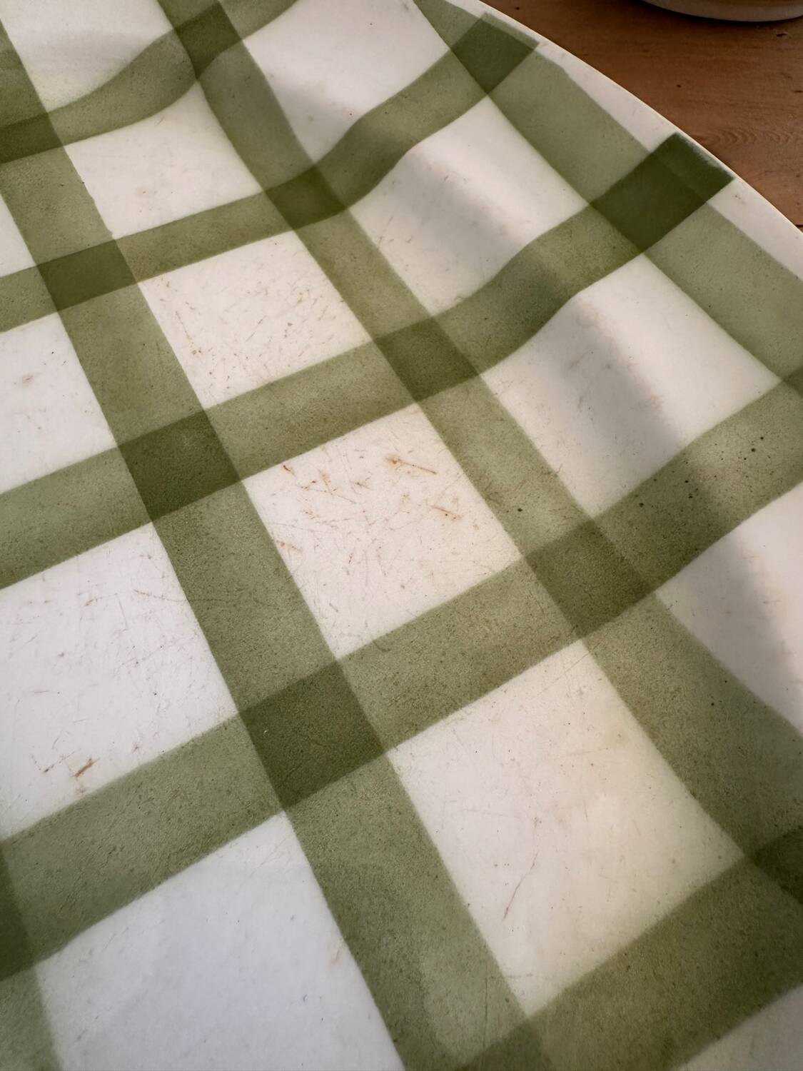 Set of dishes Moulin des loups