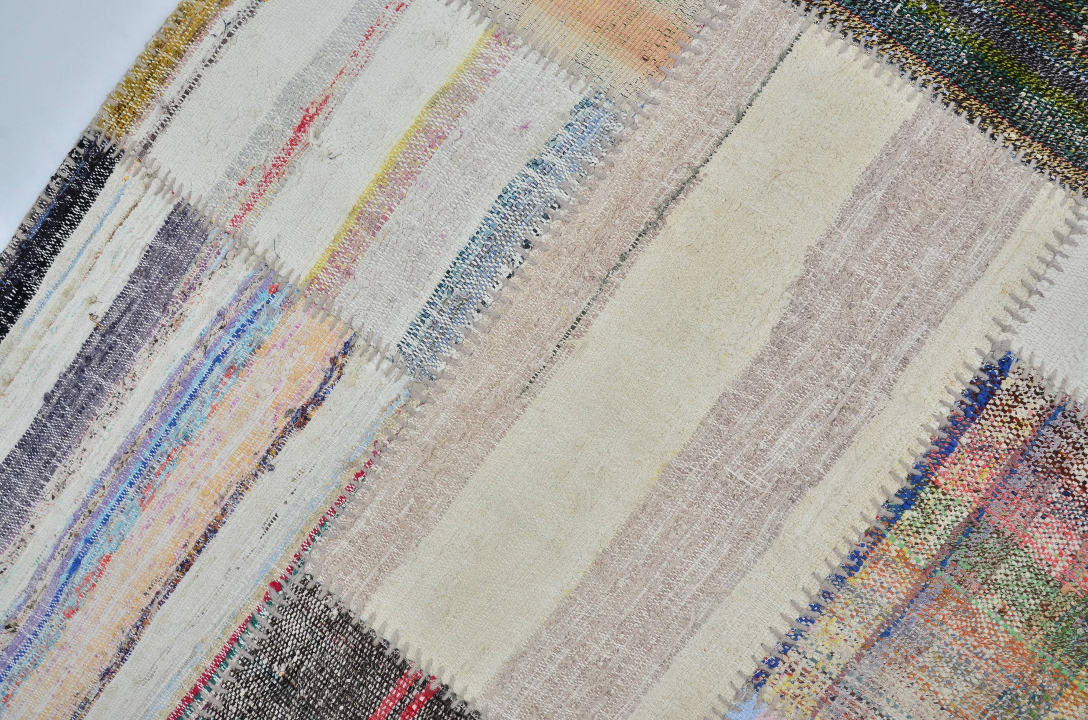 Vintage Turkish White Kilim Rug