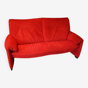 Canapé en tissu rouge Cinna