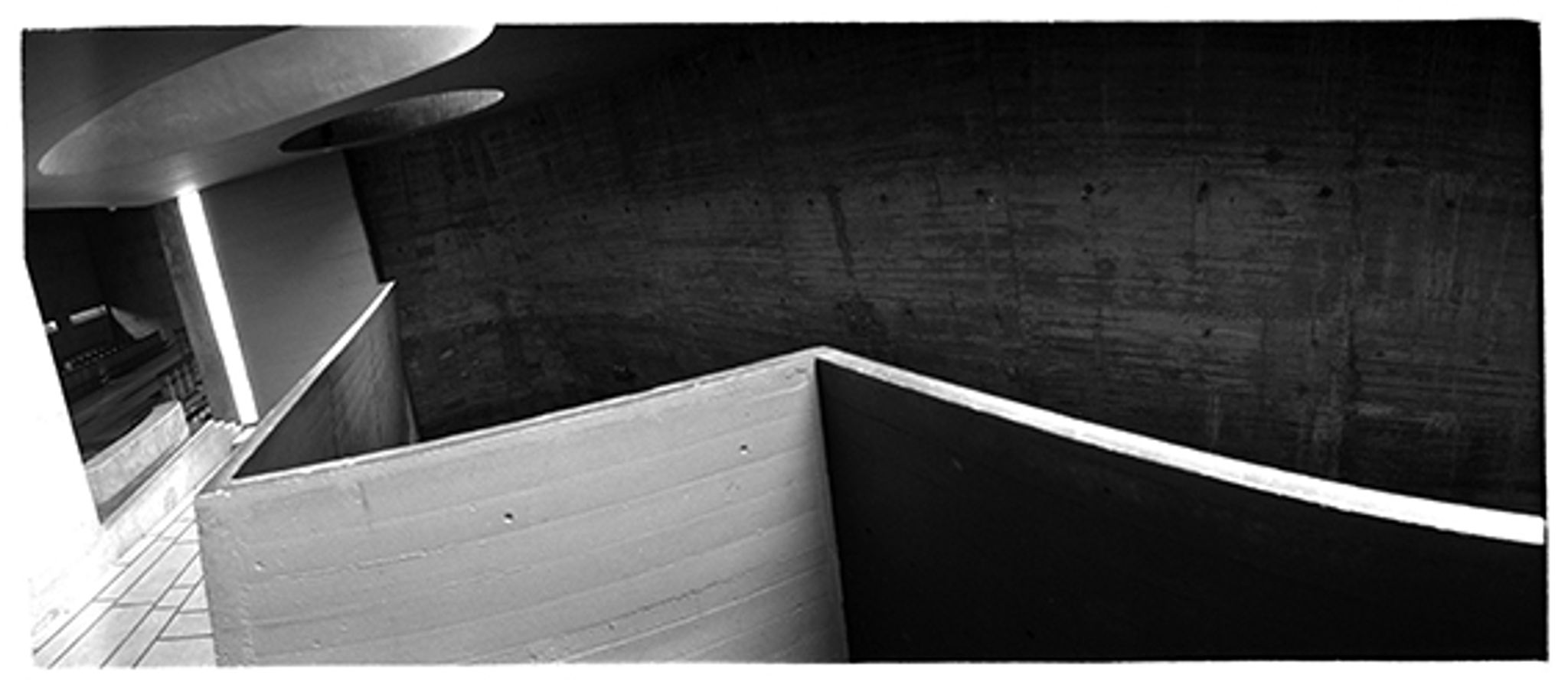 Couvent de la tourette Le corbusier Le Narthex