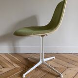 Chaise Lafonda par Charles et Ray Eames
