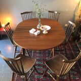 Extendable vintage roundtable