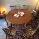 Extendable vintage roundtable