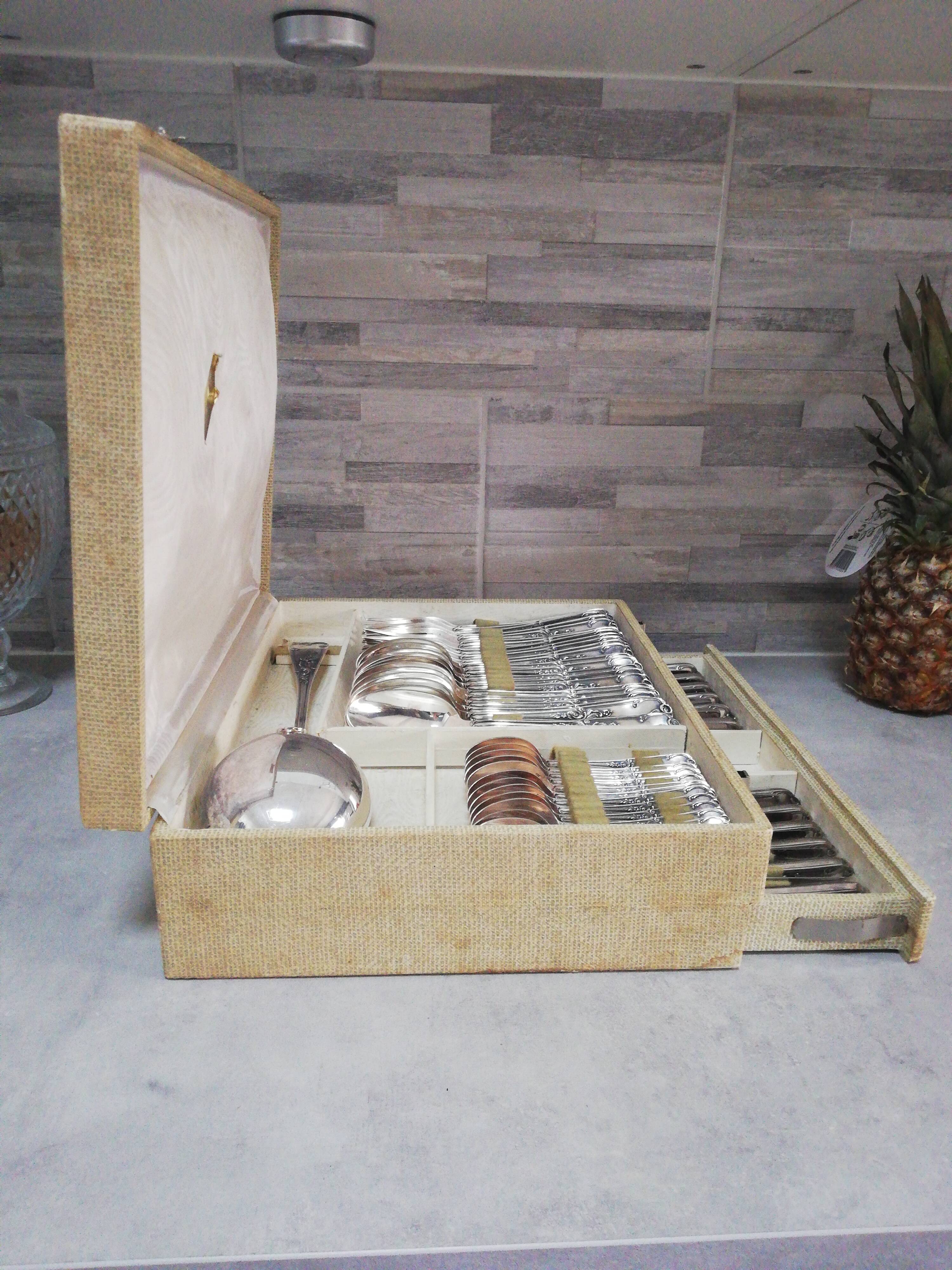 Complete silver housewife 1900