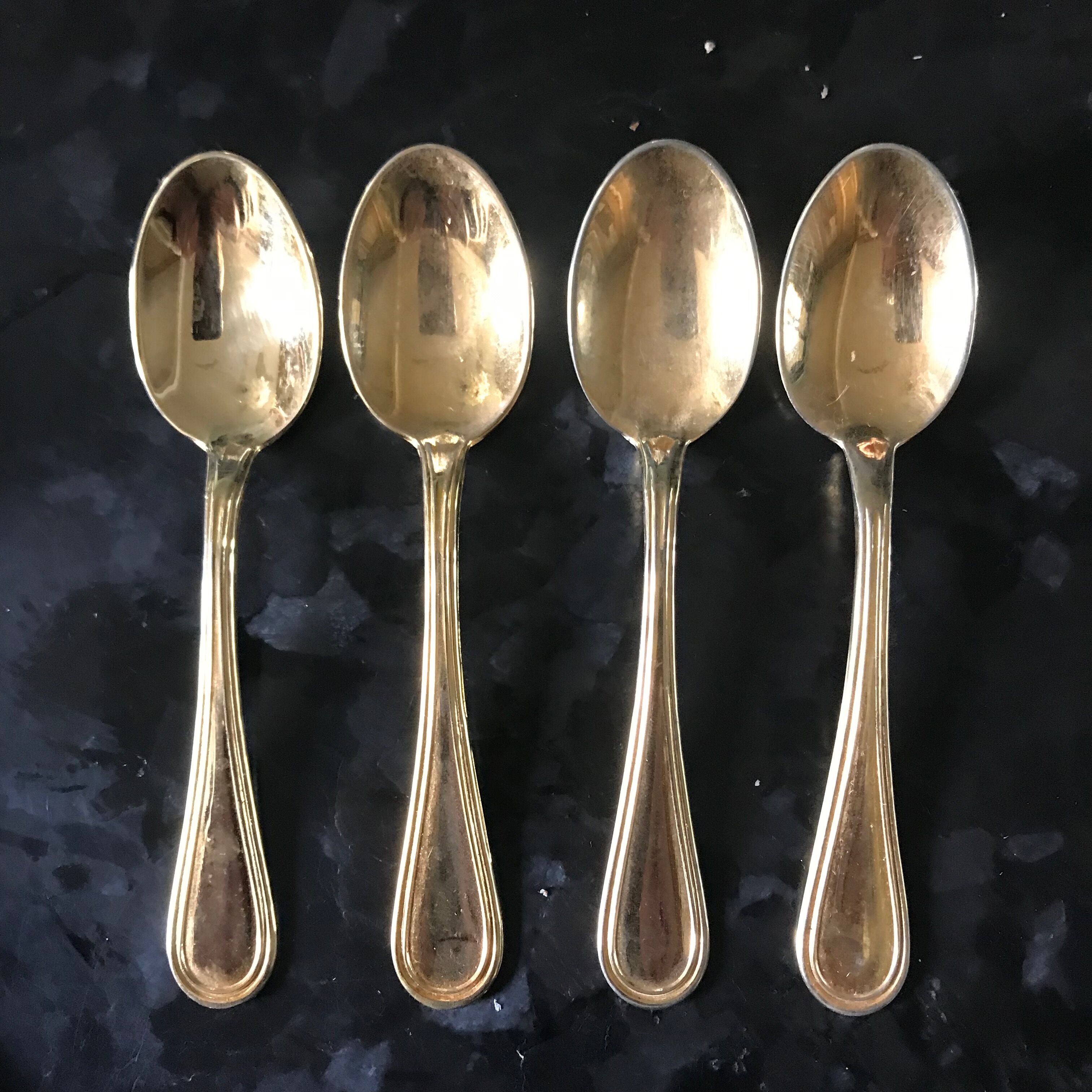 Pop-UP Christmas 2022 Set of 4 small teaspoons or dessert.