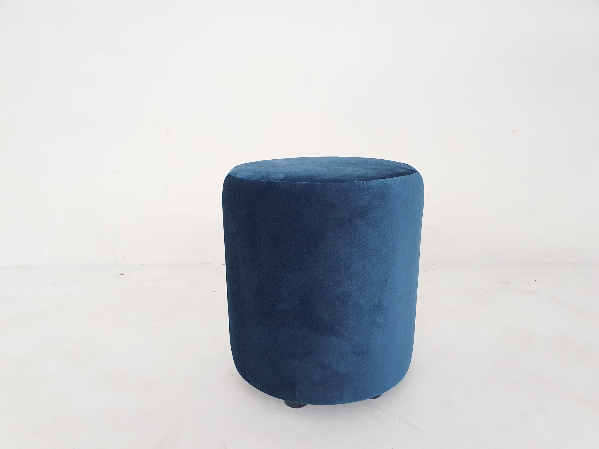 Pouf en velours, modèle « Bob » de Johanson Design, Suède