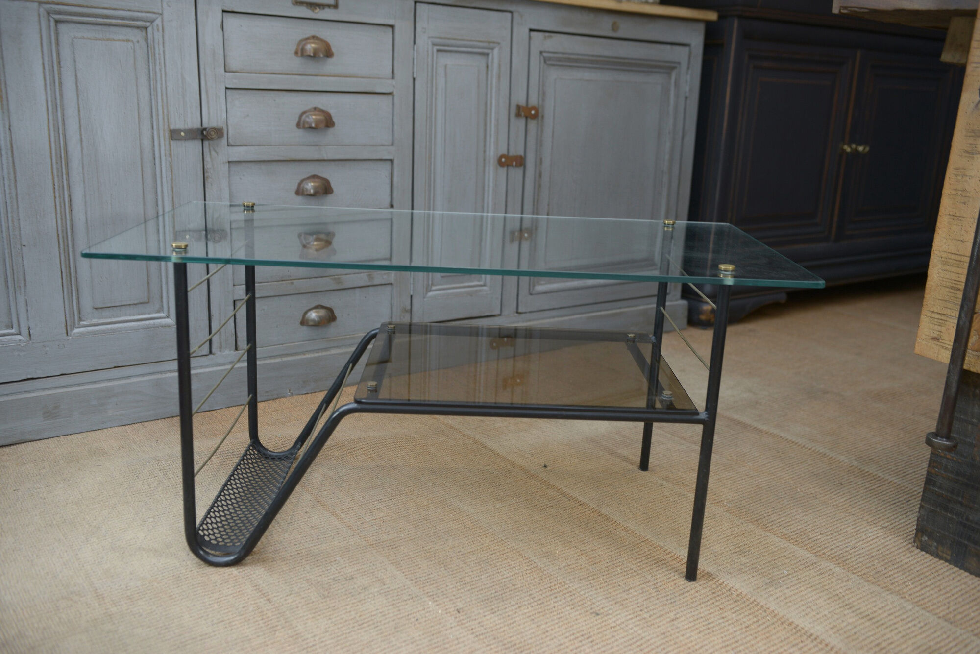 Vintage coffee table in metal and glass 1960 with 2 trays
