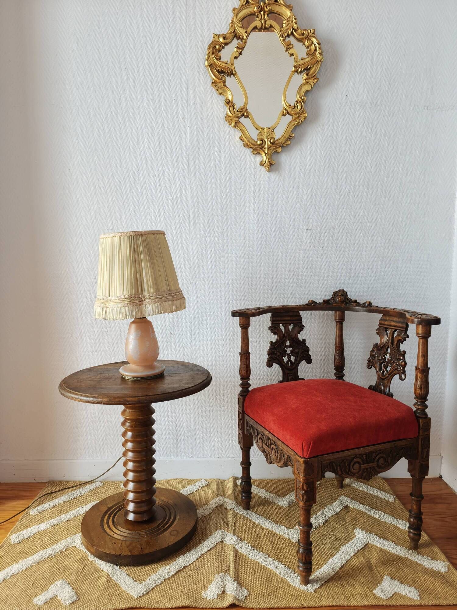 Wooden turned gueridon in the style of Charles Dudouyt – 1940s-50s