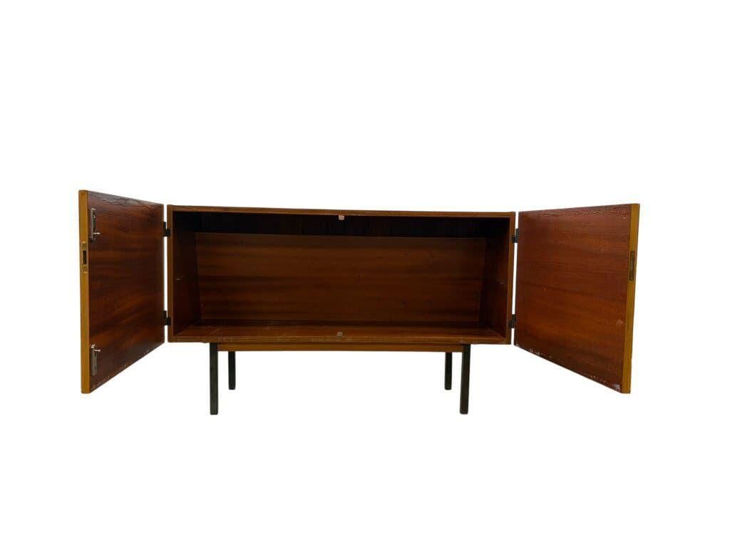 Meuble vintage en bois (commode, meuble TV) avec cadre noir