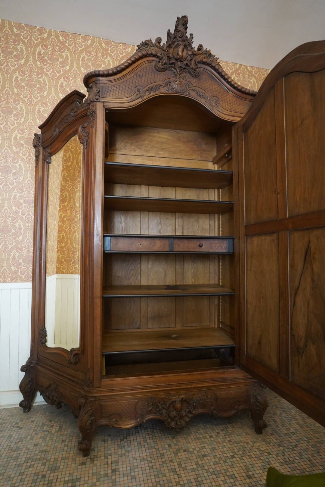 Armoire à glace style Louis XV