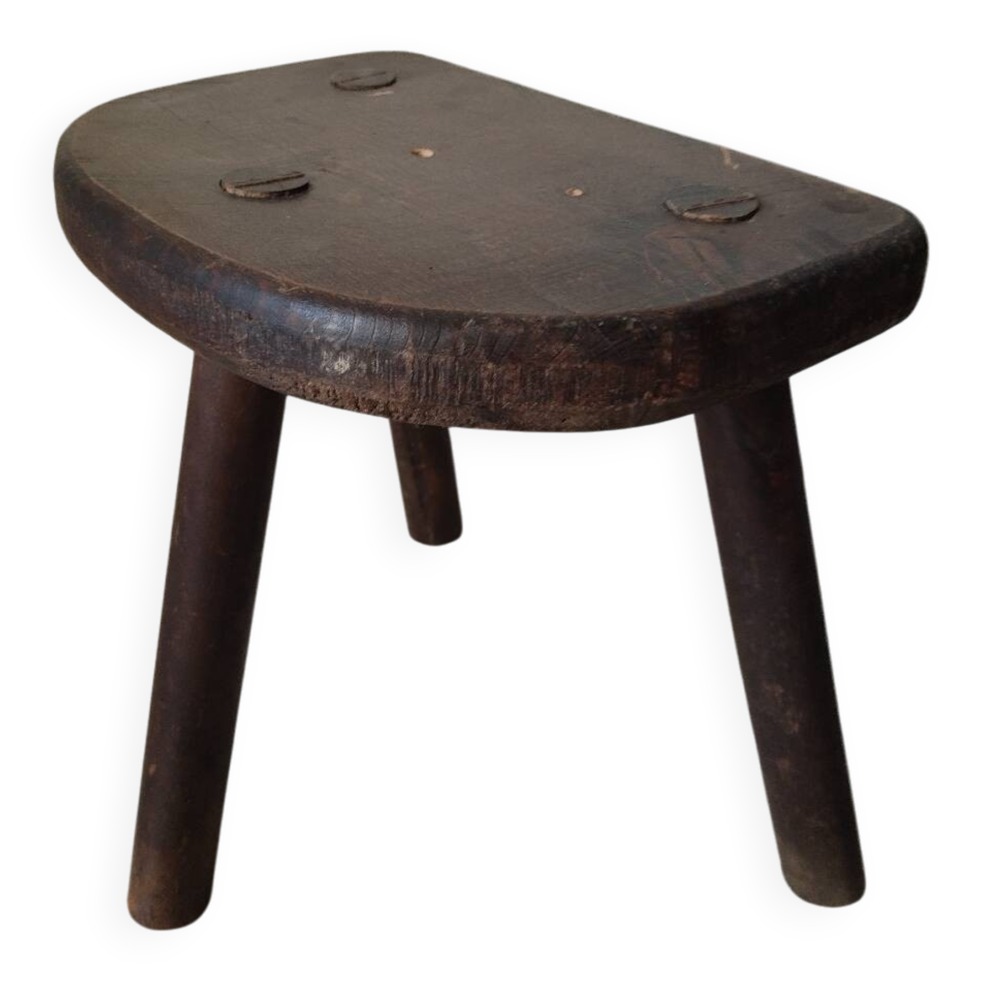 Antique tripod milking stool in solid wood – rustic & patina