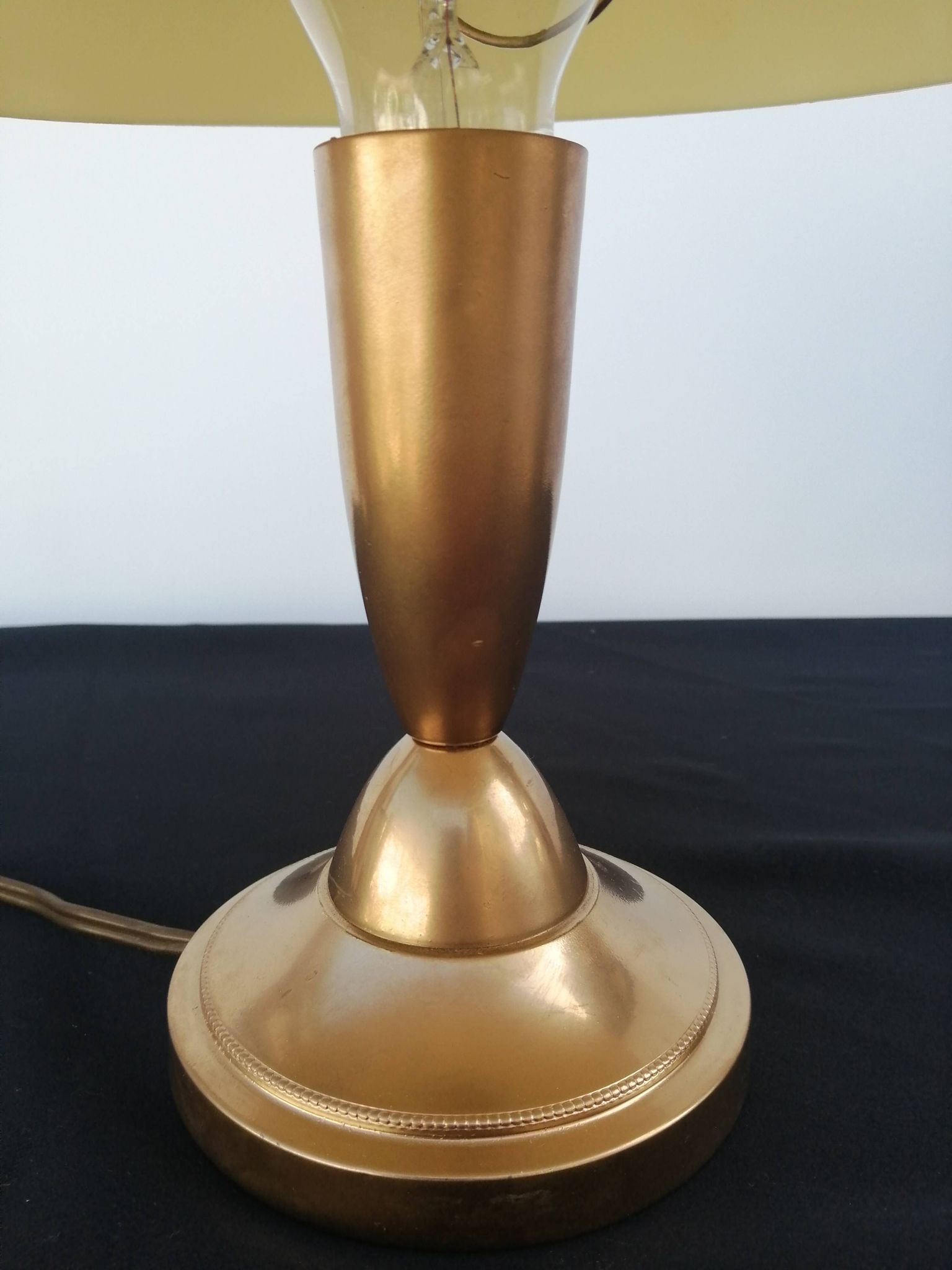 Lampe champignon dorée en métal et plastique vintage 1970