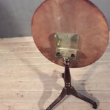 Gueridon has tipping tray