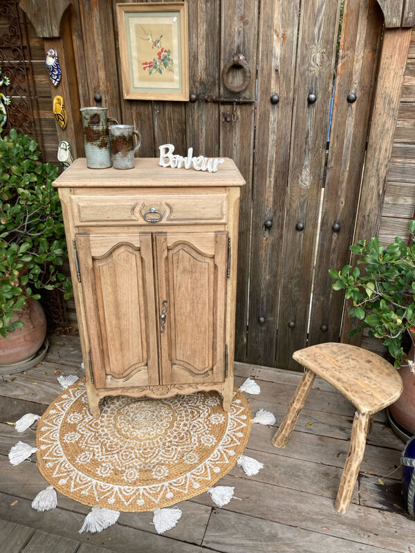 Adorable petit buffet maison de campagne CHENE BRUT