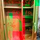 Armoire chêne clair rotin et raphia vintage 1950