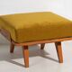 Ensemble de deux fauteuils et pouf – Mid-century Modern (vers 1950). Ensemble de trois pièces