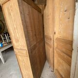 Parisian showcase cabinet