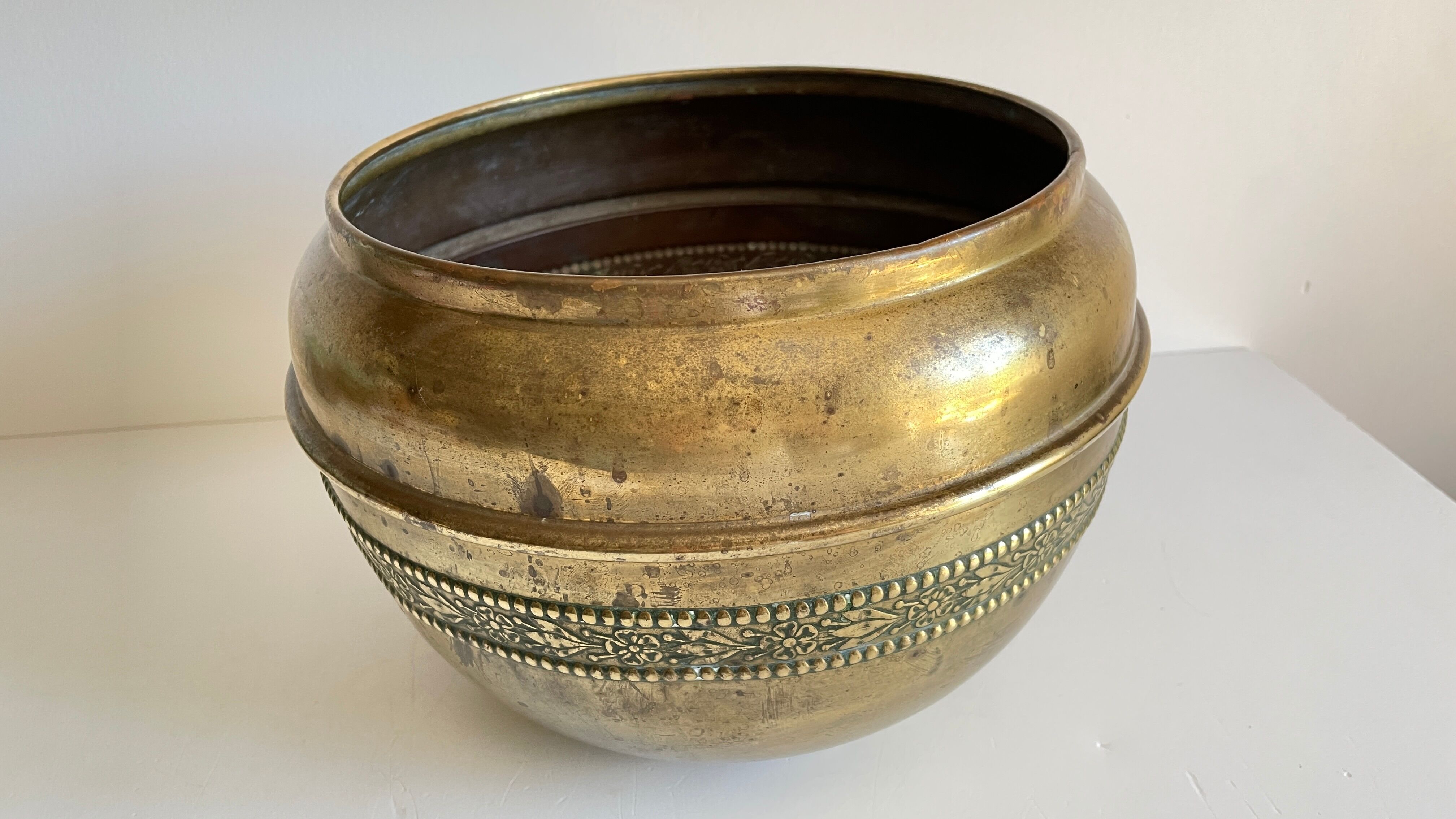 Cache-pot by Villedieu brass 70s/80s